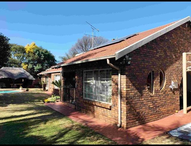 3 BEDROOM HOUSE FOR SALE IN WIERDA PARK